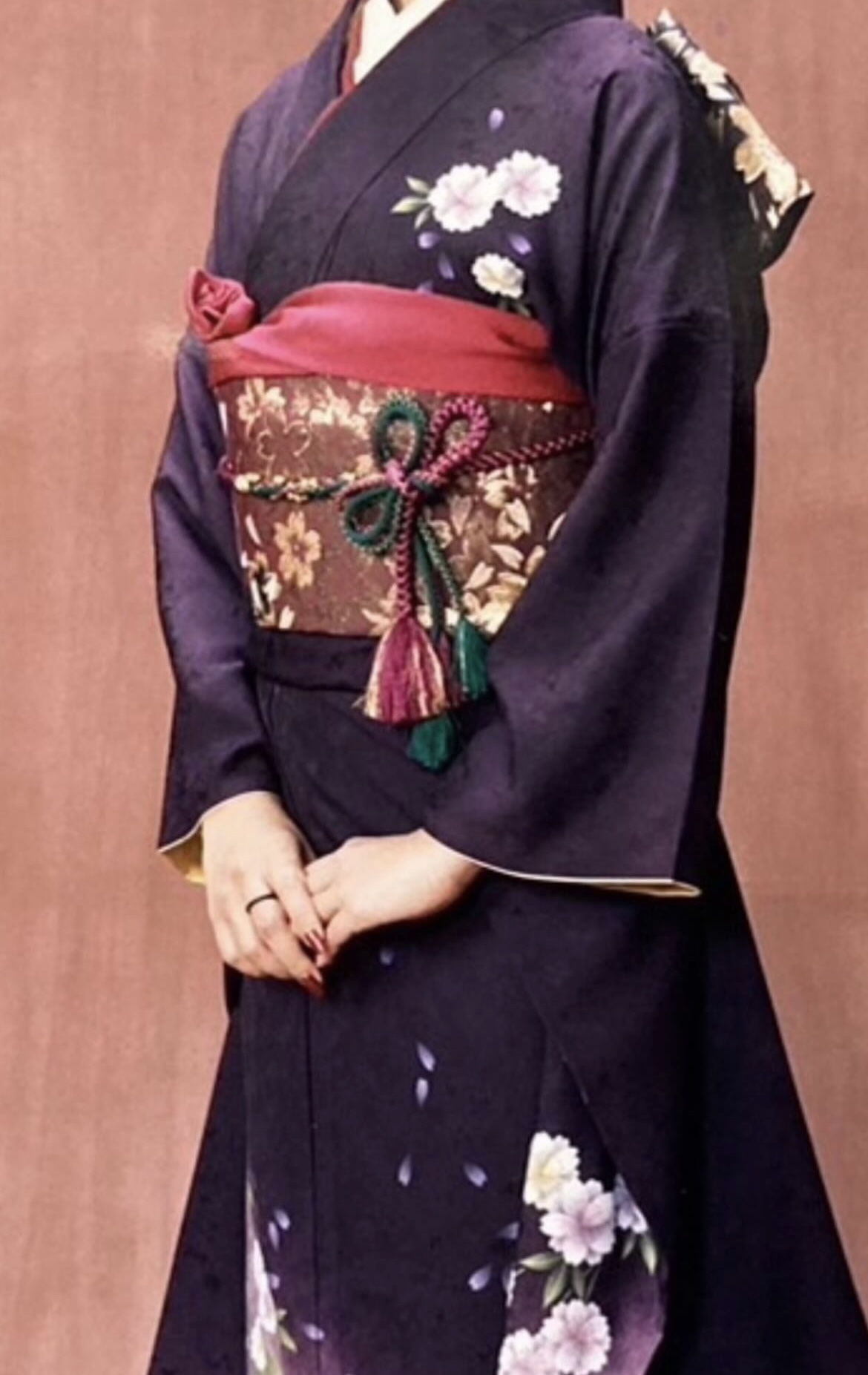 ビフォー（ママ振袖そのまま）